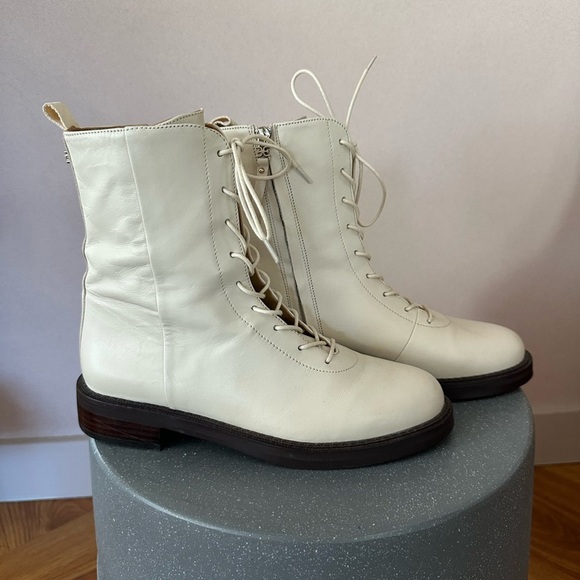 Sam Edelman White Combat Boots with Lace-Up Design - Picture 1 of 6